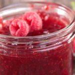 Sie sehen das Titelbild zum Beitrag mit dem Thema: Himbeermarmelade aus gefrorenen Himbeeren