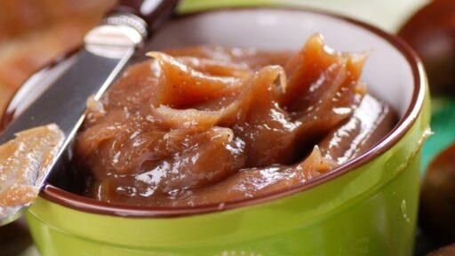 Sie sehen das Titelbild zum Beitrag mit dem Thema: Hausgemachte Maronenmarmelade